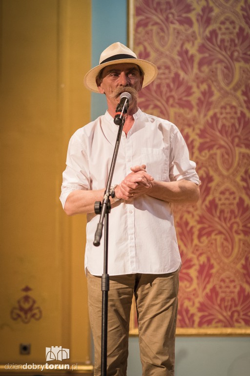 Herbatka u Bułata w Dworze Artusa