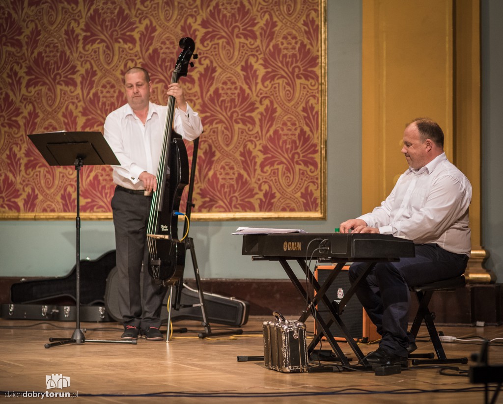 Herbatka u Bułata w Dworze Artusa