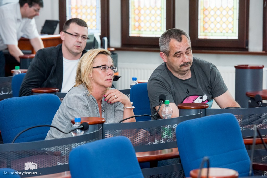 Kompromis w sprawie Szczytnej?