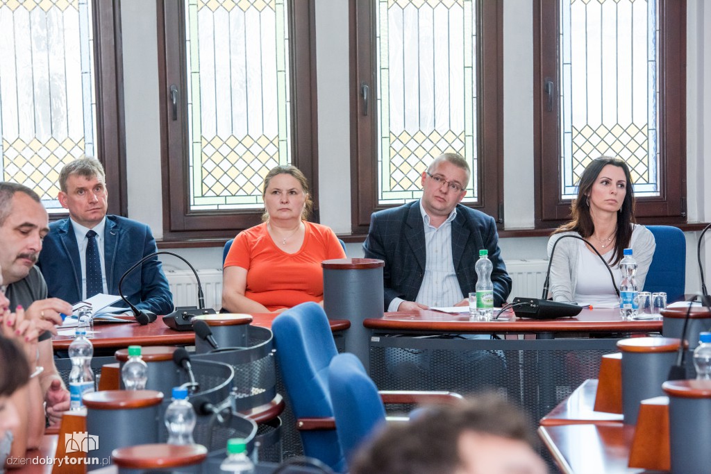 Kompromis w sprawie Szczytnej?