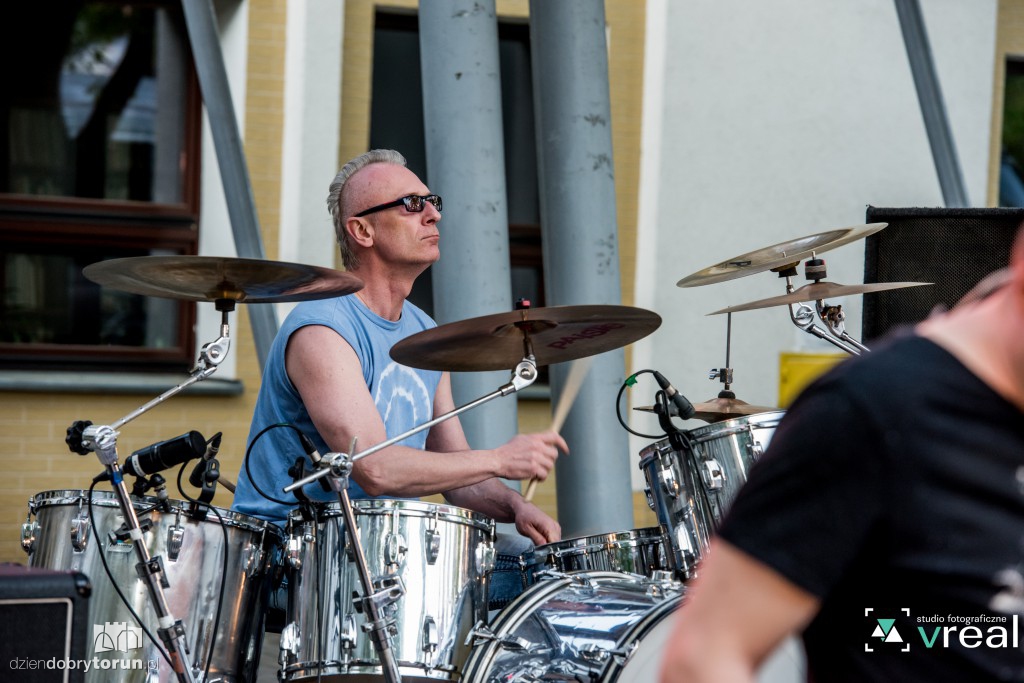 Kobranocka zagrała w amfiteatrze