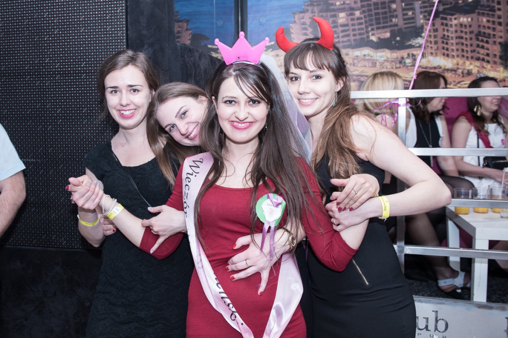 Sobotni clubbing w Monaco Club!