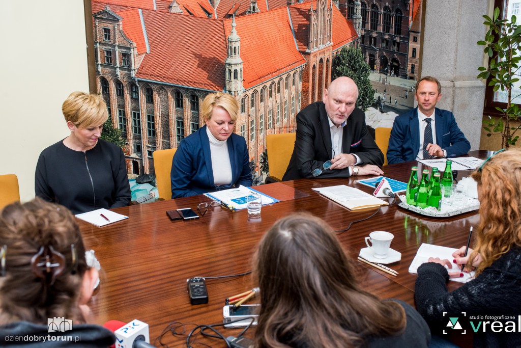 Coraz więcej turystów w Toruniu!