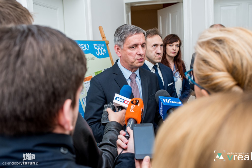 Władze miasta w MOPR podsumowują 500+