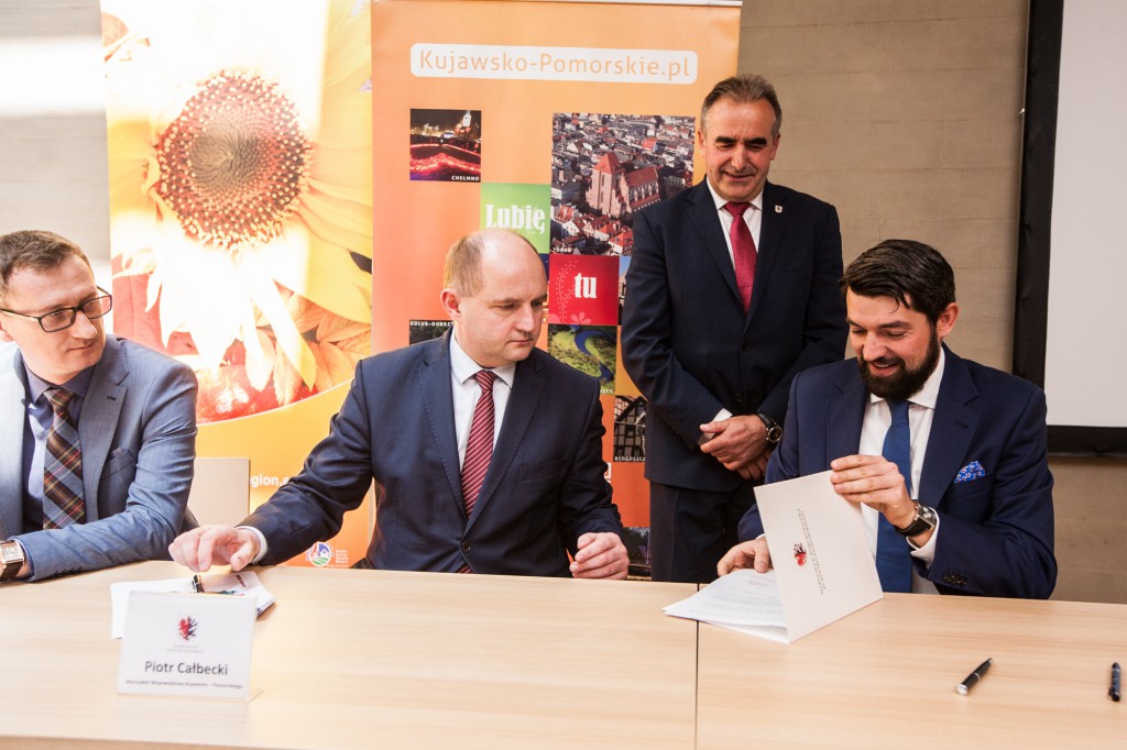 Podpisanie umów w CKK Jordanki