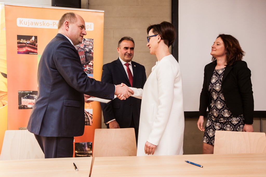 Podpisanie umów w CKK Jordanki