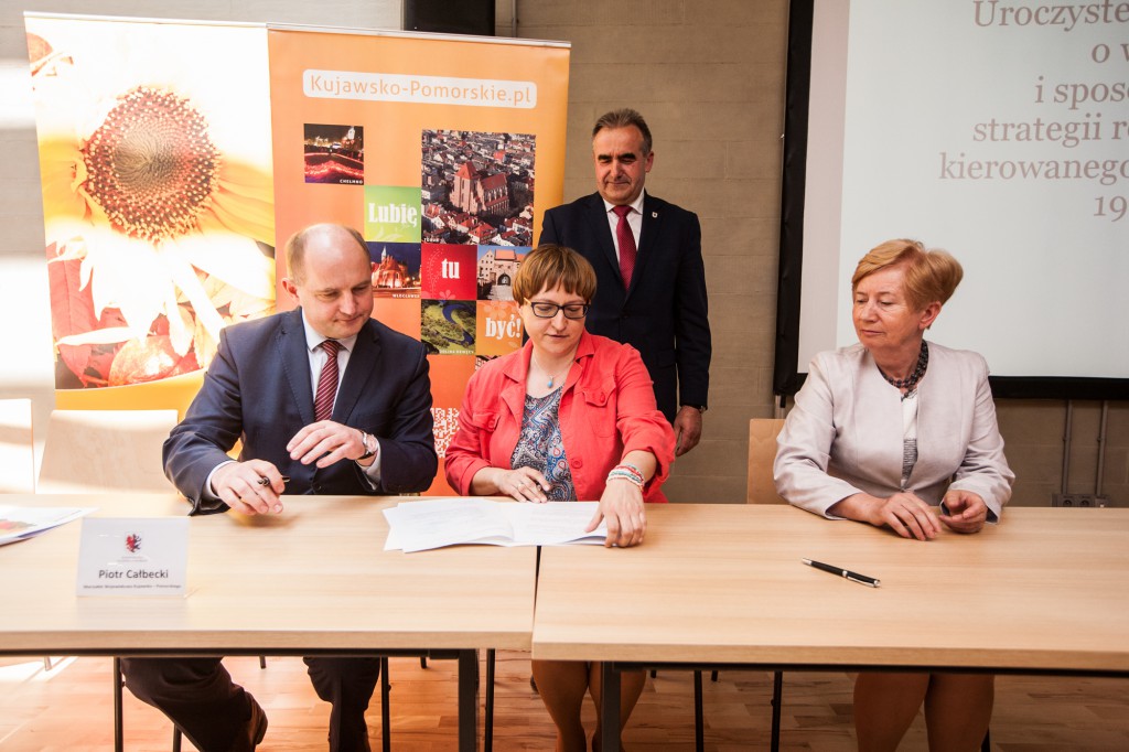 Podpisanie umów w CKK Jordanki