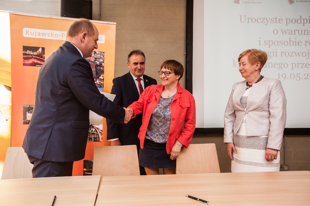 Podpisanie umów w CKK Jordanki
