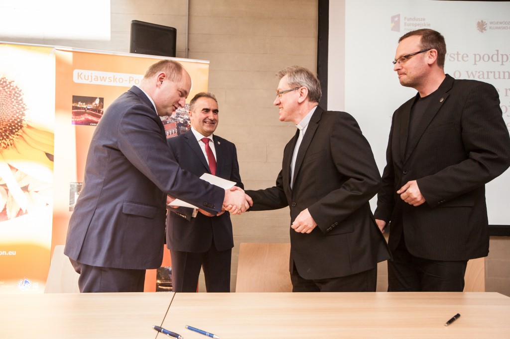 Podpisanie umów w CKK Jordanki