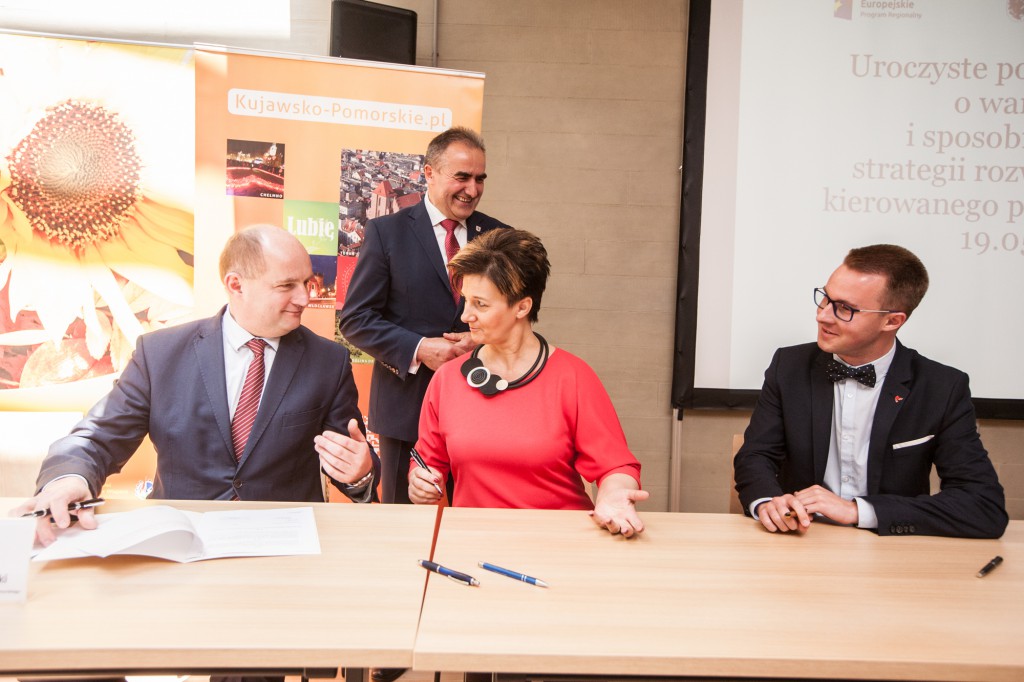 Podpisanie umów w CKK Jordanki