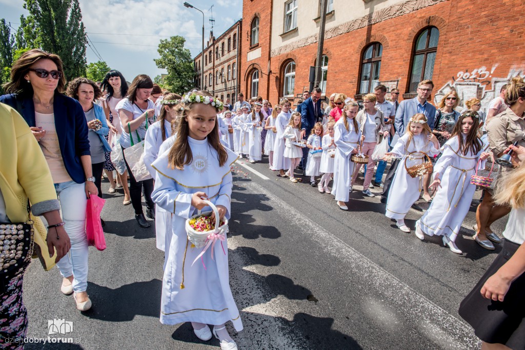 Procesje Bożego Ciała przeszły ulicami