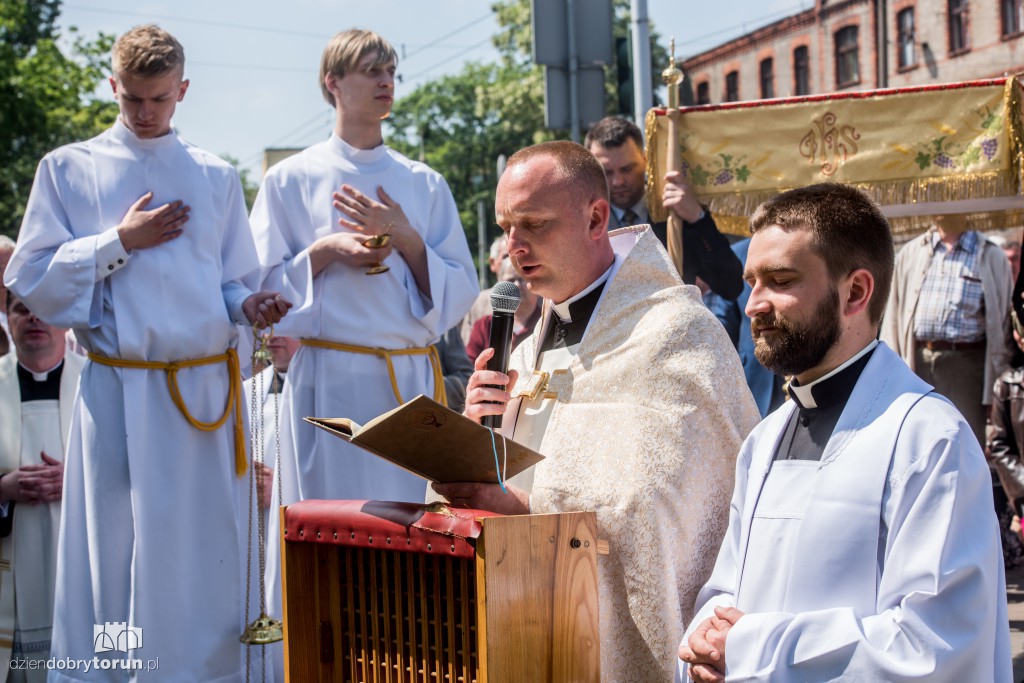 Procesje Bożego Ciała przeszły ulicami