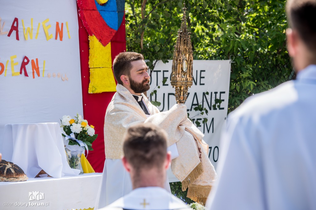 Procesje Bożego Ciała przeszły ulicami