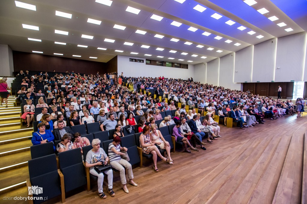 Hania Stach i piosenki Whitney