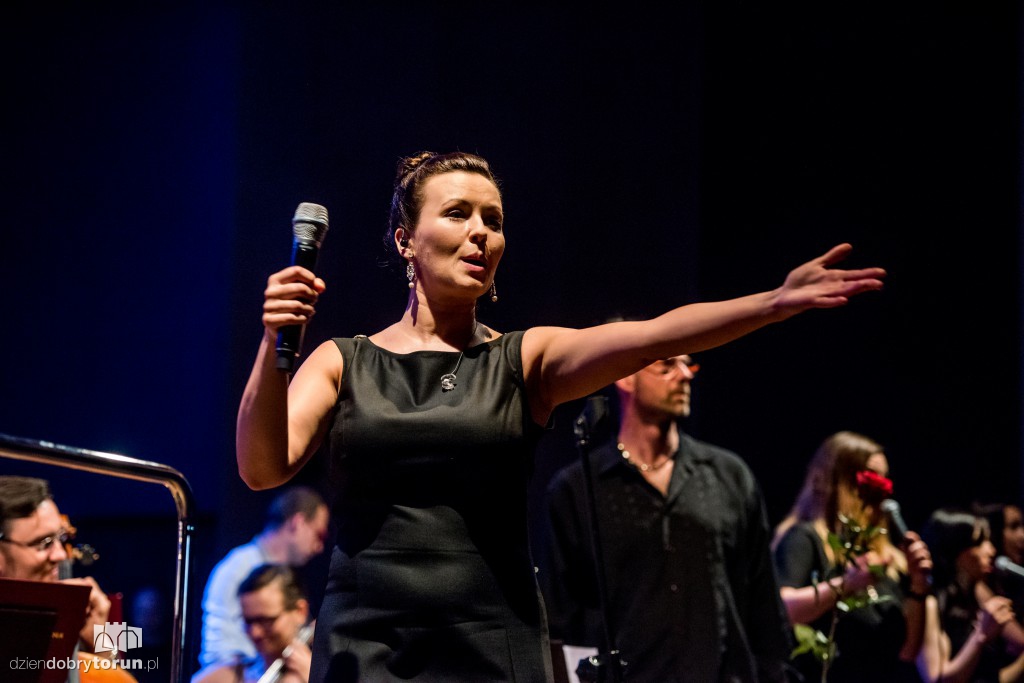 Hania Stach i piosenki Whitney