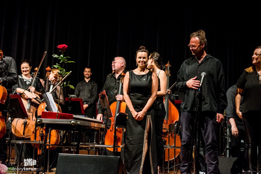 Hania Stach i piosenki Whitney