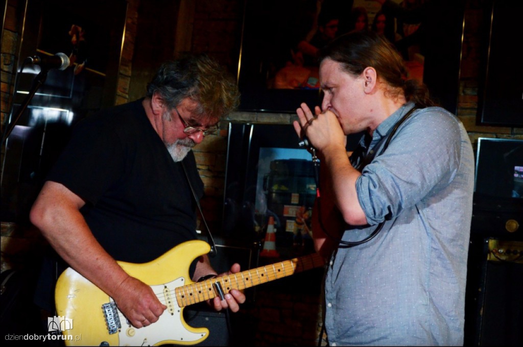 Czarny pies - koncert w Pubie Pamela