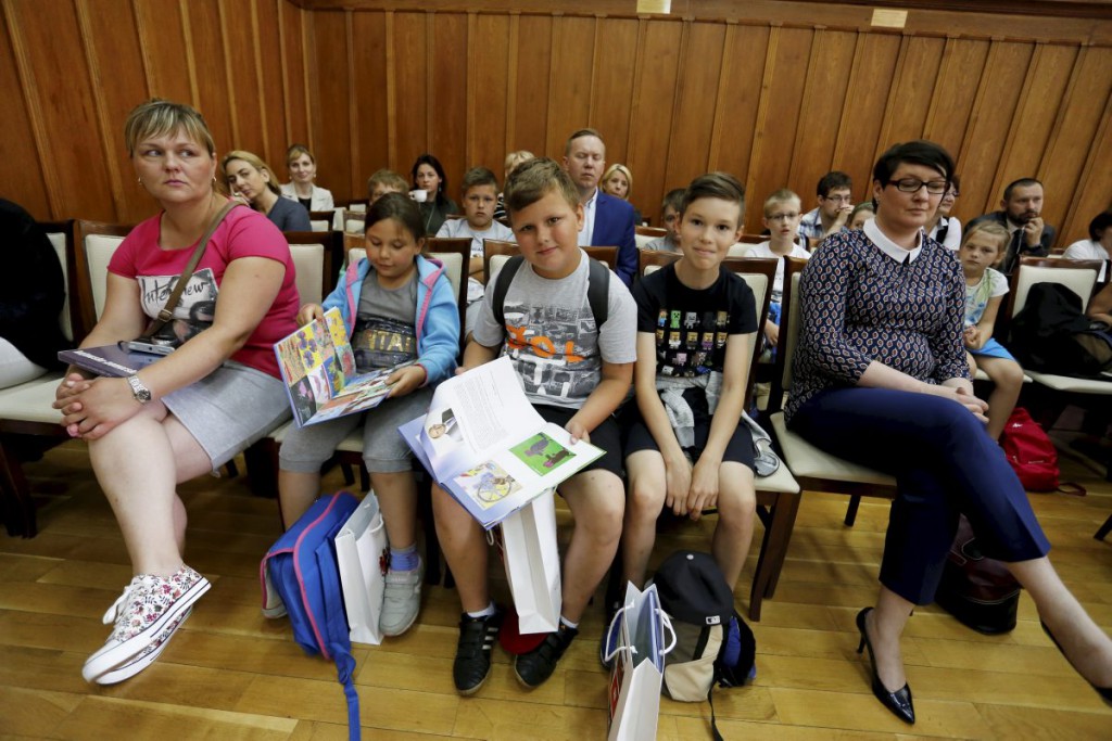 Dzieci i młodzież na sejmiku województwa