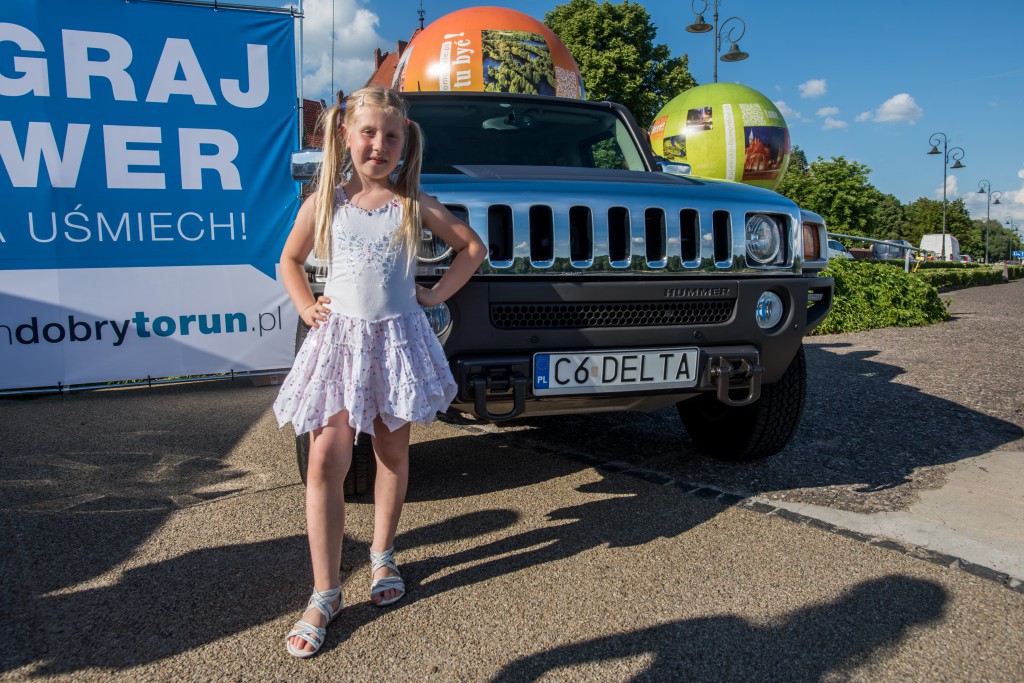 Najśmieszniejsze fotki przy hummerze