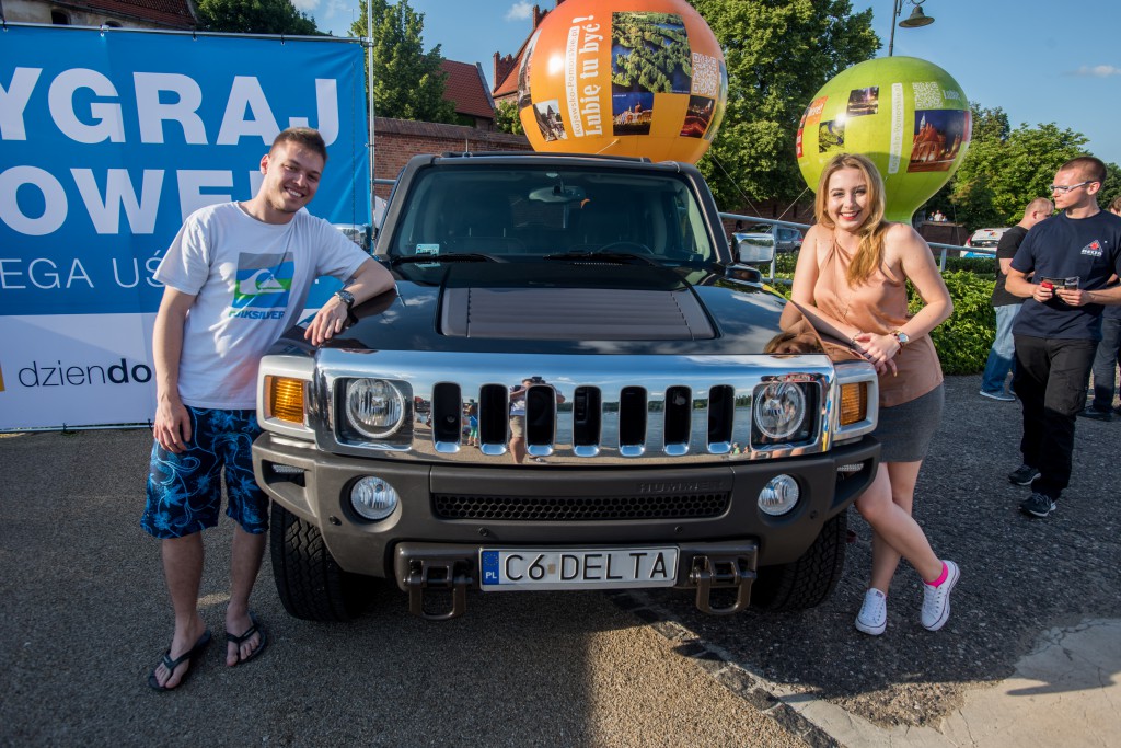 Najśmieszniejsze fotki przy hummerze