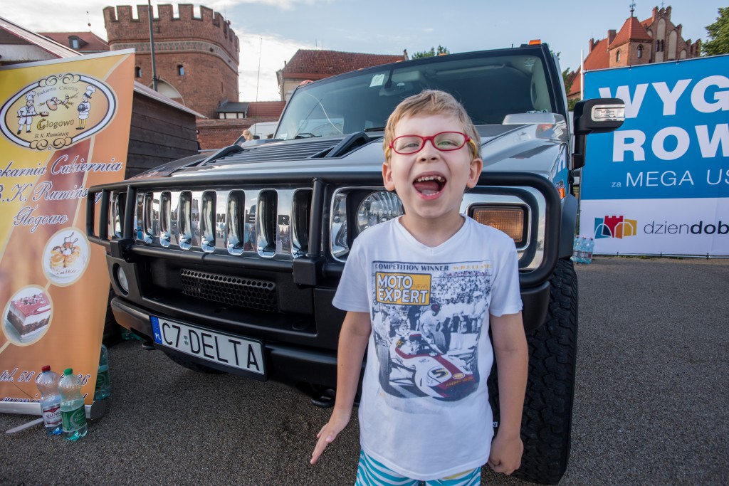 Najśmieszniejsze fotki przy hummerze