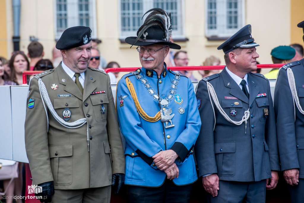 Przysięga elewów NSR w Toruniu