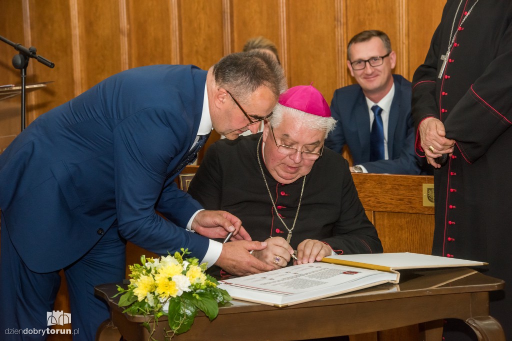 Uroczysta sesja sejmiku na Święto Województwa