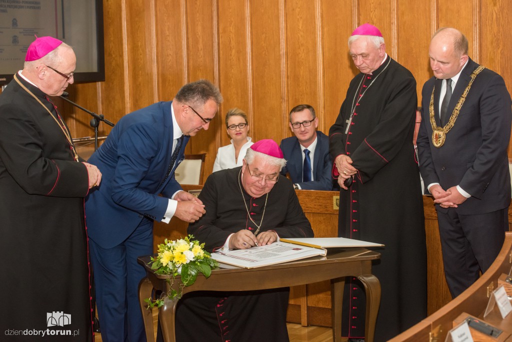 Uroczysta sesja sejmiku na Święto Województwa