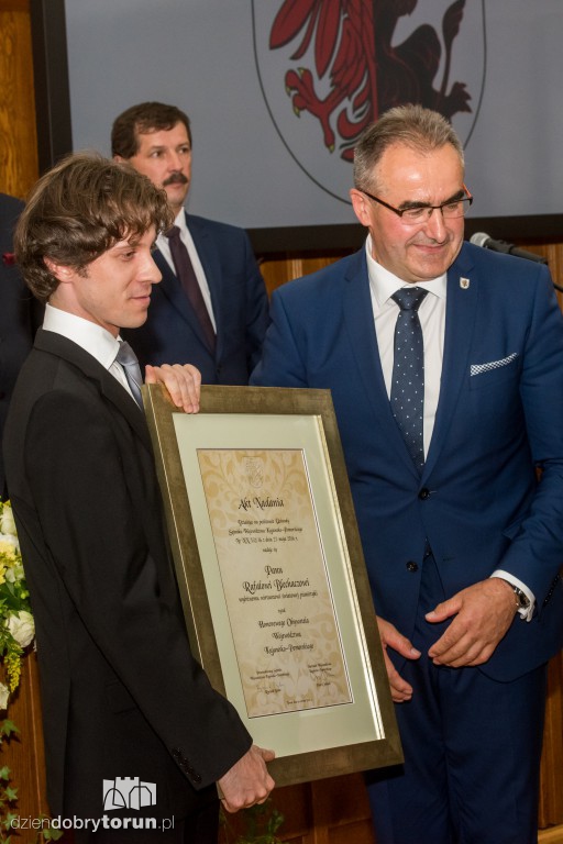 Uroczysta sesja sejmiku na Święto Województwa