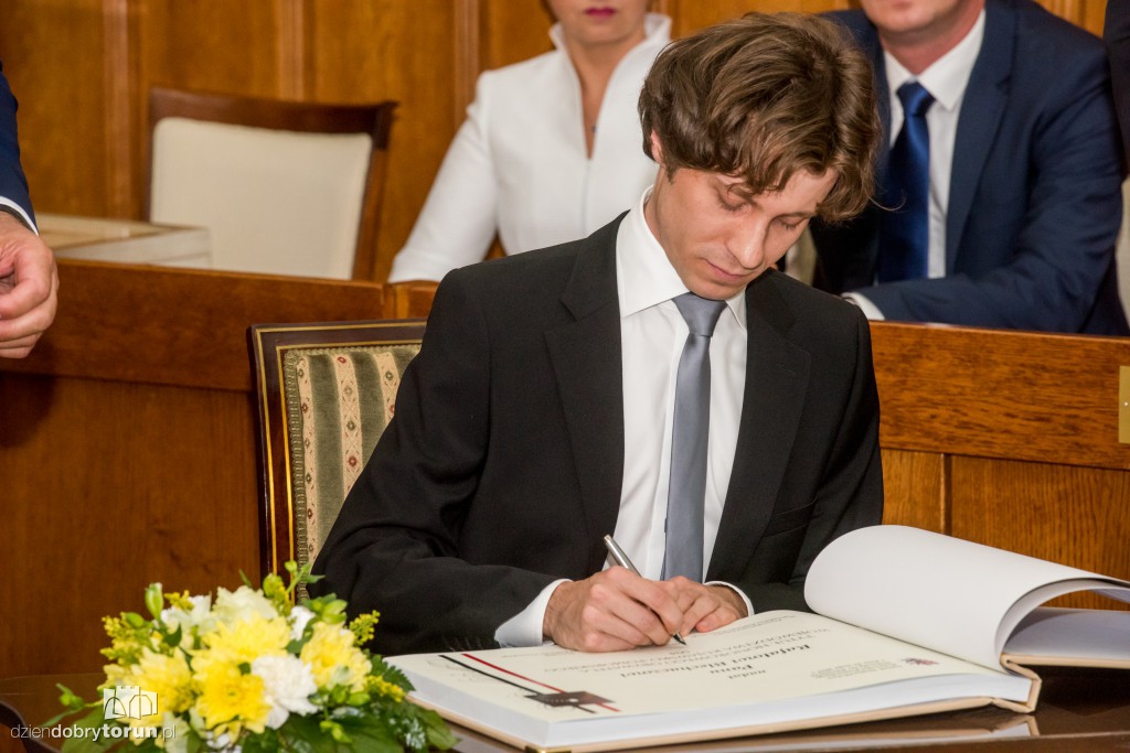 Uroczysta sesja sejmiku na Święto Województwa