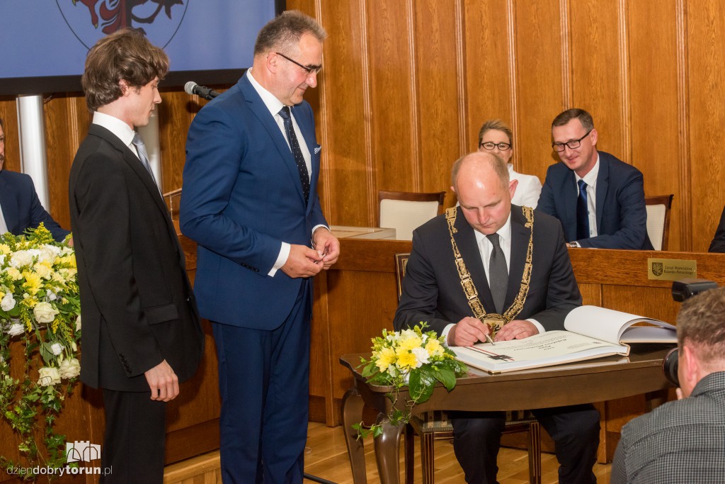 Uroczysta sesja sejmiku na Święto Województwa