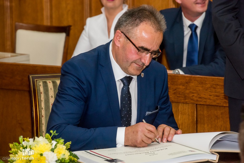 Uroczysta sesja sejmiku na Święto Województwa