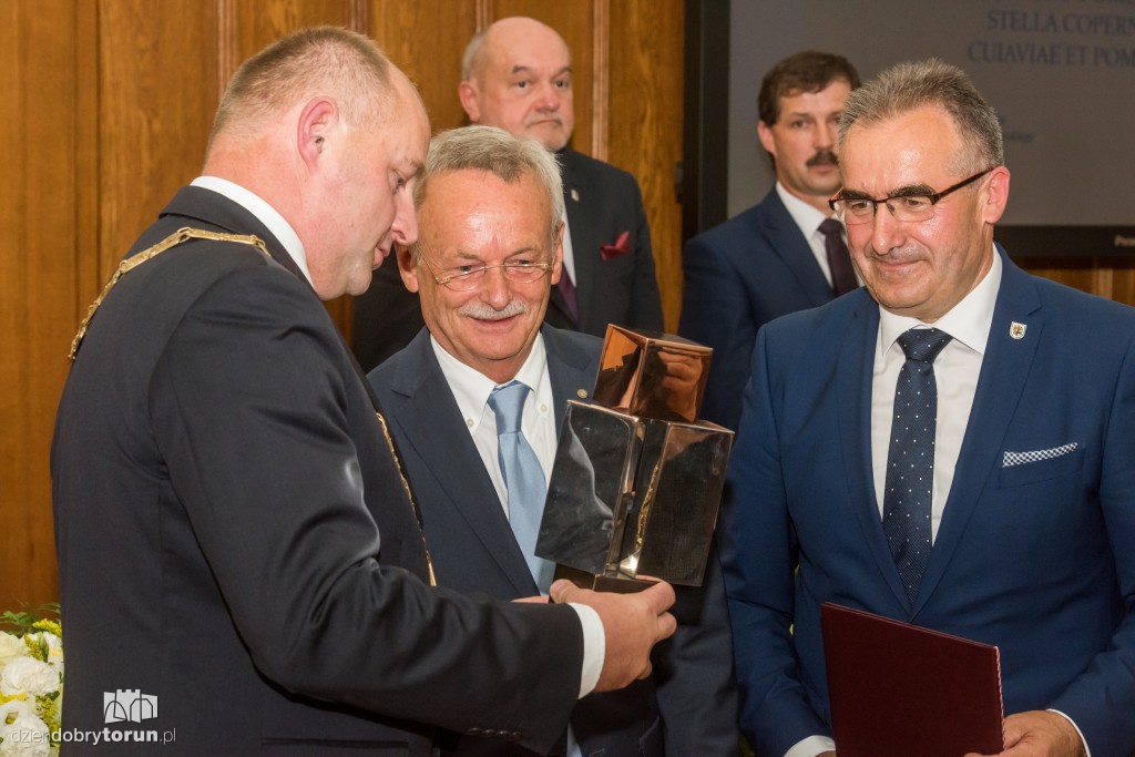 Uroczysta sesja sejmiku na Święto Województwa