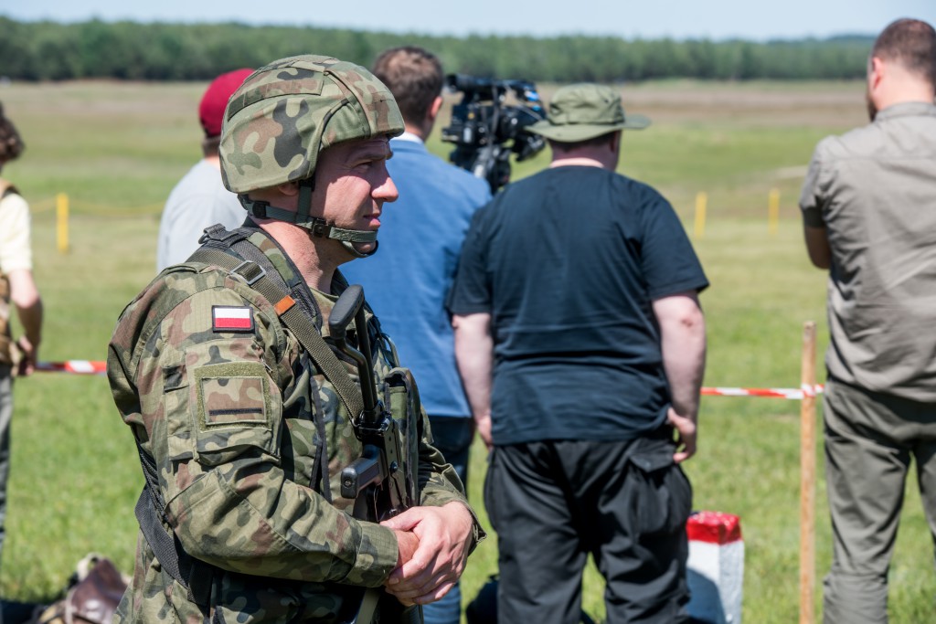 Anakonda 16 - zrzut na poligonie