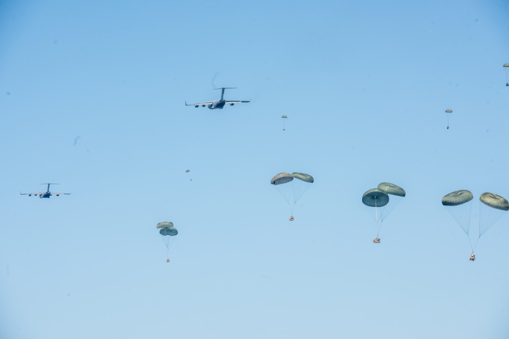 Anakonda 16 - zrzut na poligonie