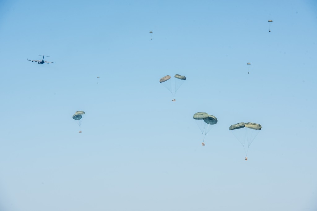 Anakonda 16 - zrzut na poligonie