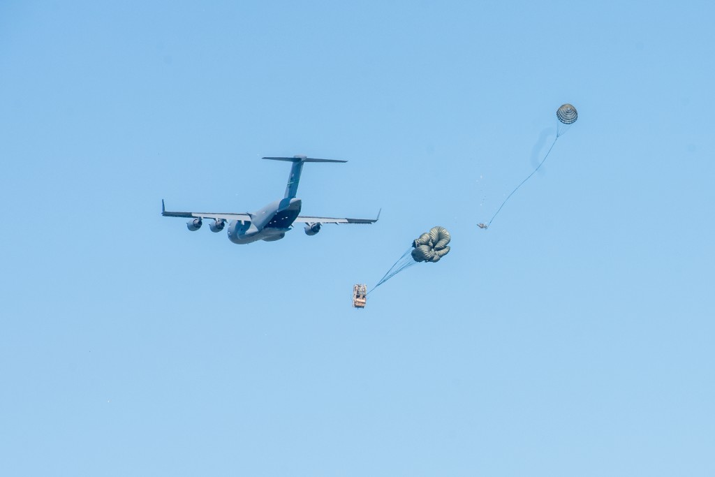 Anakonda 16 - zrzut na poligonie