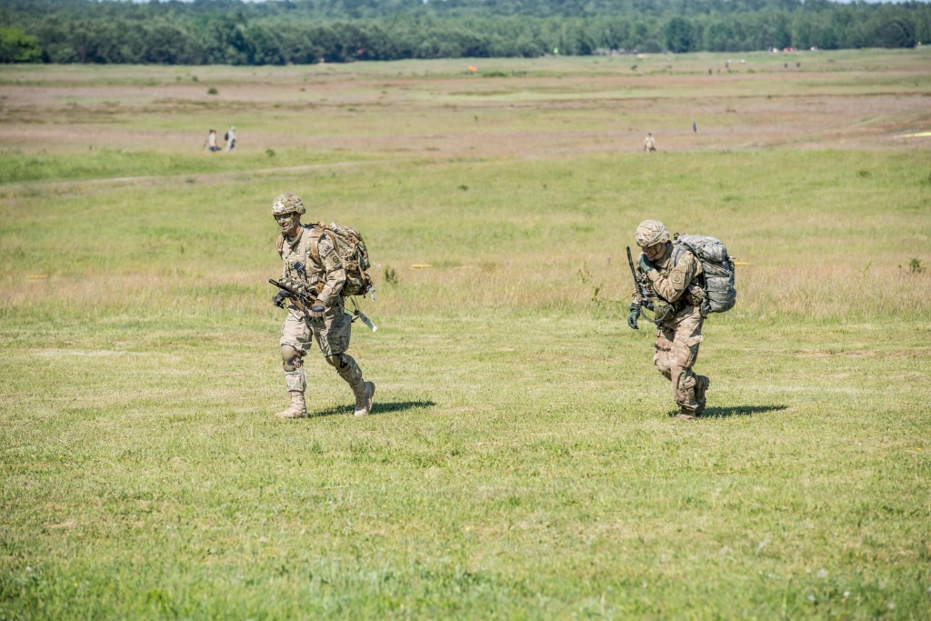 Anakonda 16 - zrzut na poligonie