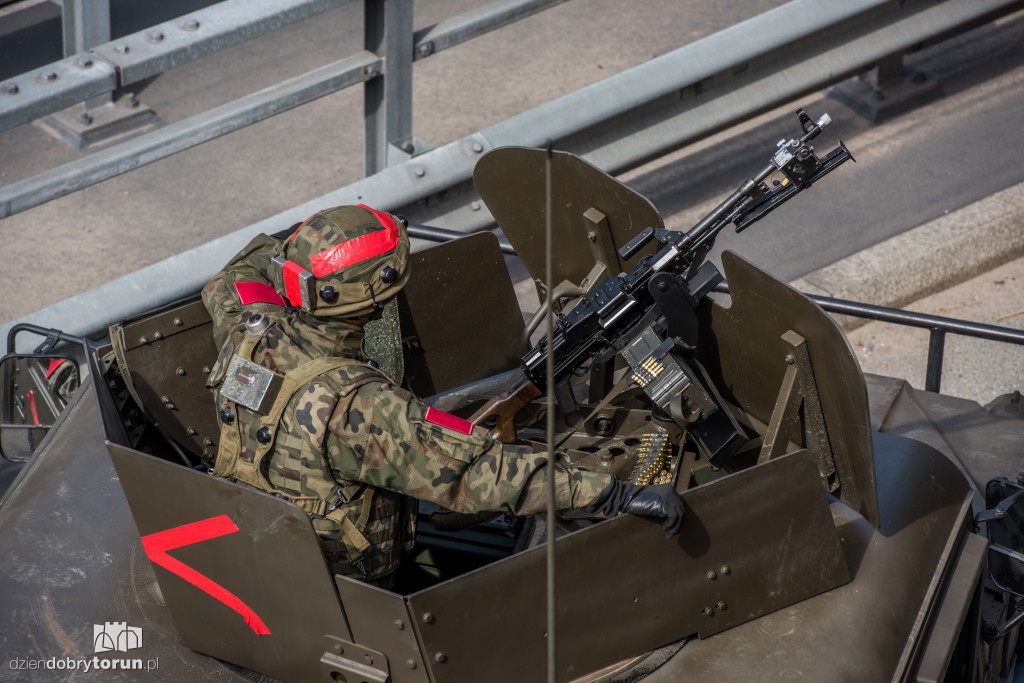 Anakonda 16 - odbijanie mostu