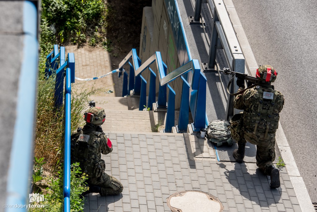 Anakonda 16 - odbijanie mostu