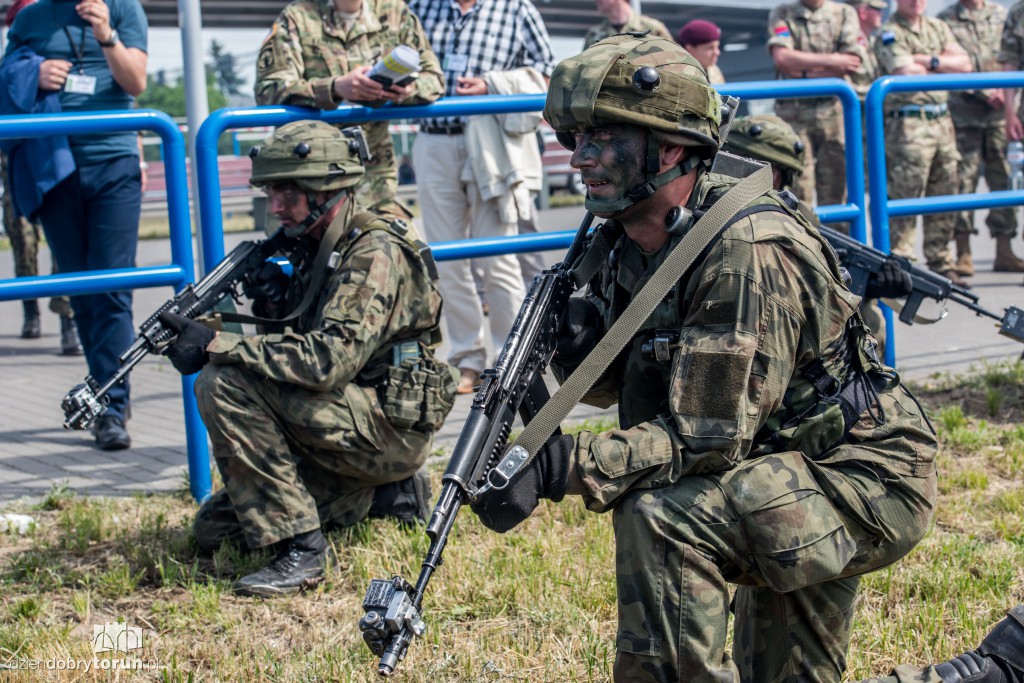 Anakonda 16 - odbijanie mostu
