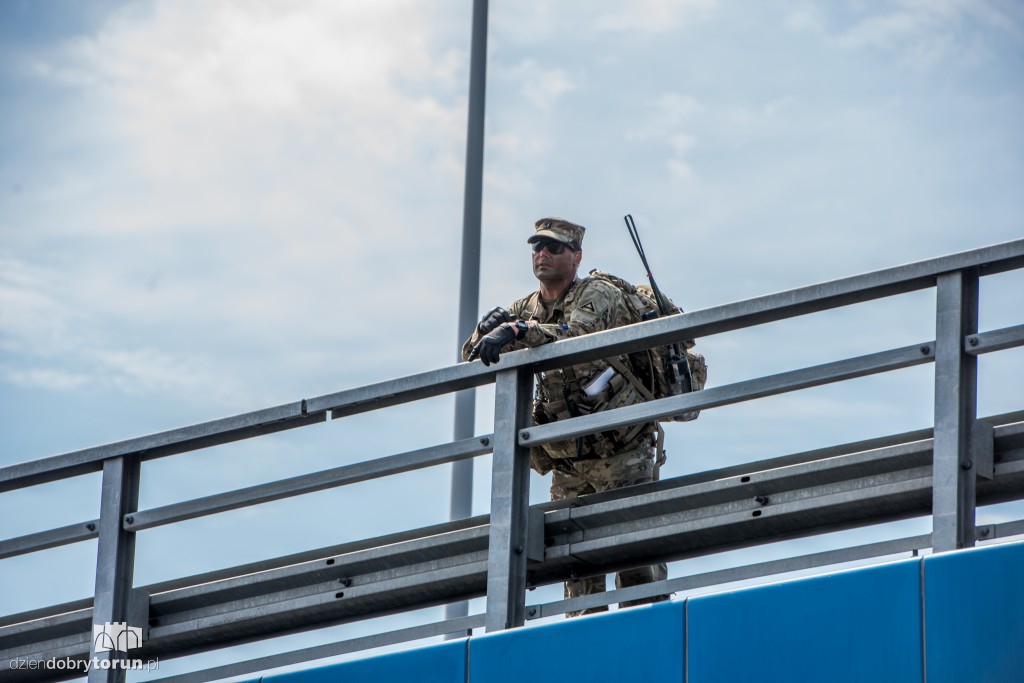 Anakonda 16 - odbijanie mostu