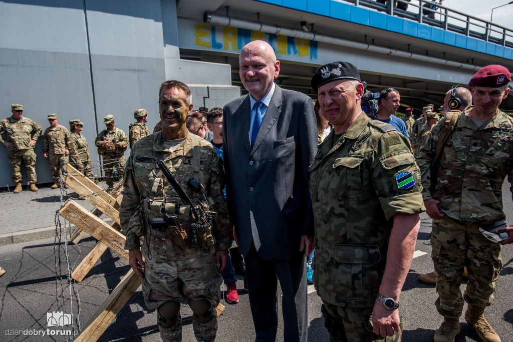 Anakonda 16 - odbijanie mostu