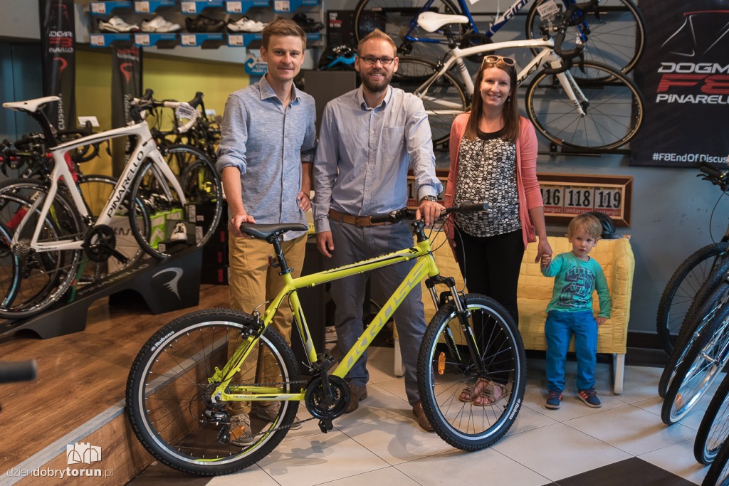 Wręczenie nagrody w Gołaś Bike Factory