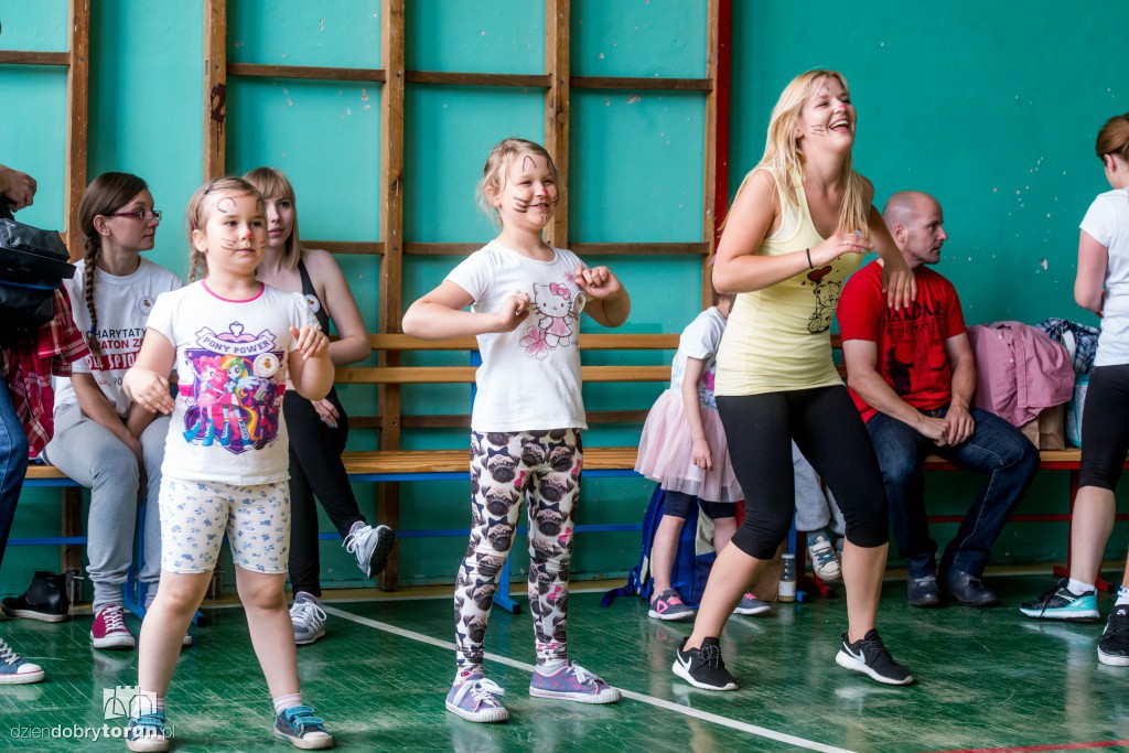 Charytatywny maraton zumby w pidżamach