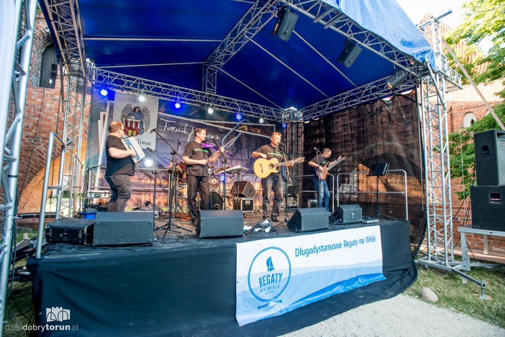 Festiwal Szant w ruinach zamku