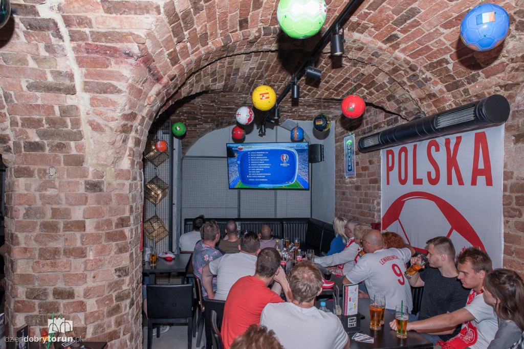 Tak torunianie kibicowali Polakom