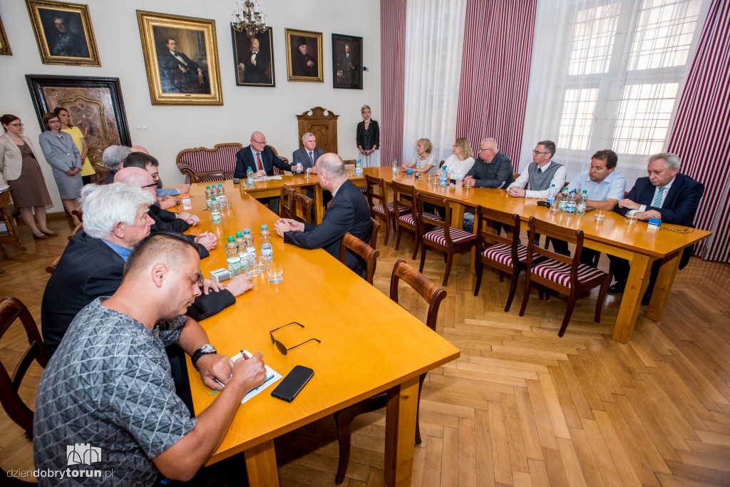 Umowy na drugi etap podpisane!