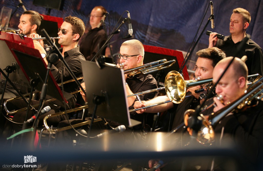 Blues symfonicznie i w plenerze