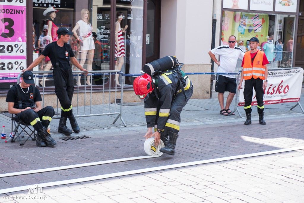 Strażacy walczyli na Starówce